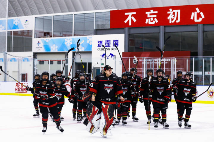 北京冬奥3日看点:中国女子冰球队12年后再战奥运,冰壶混双组合再登场